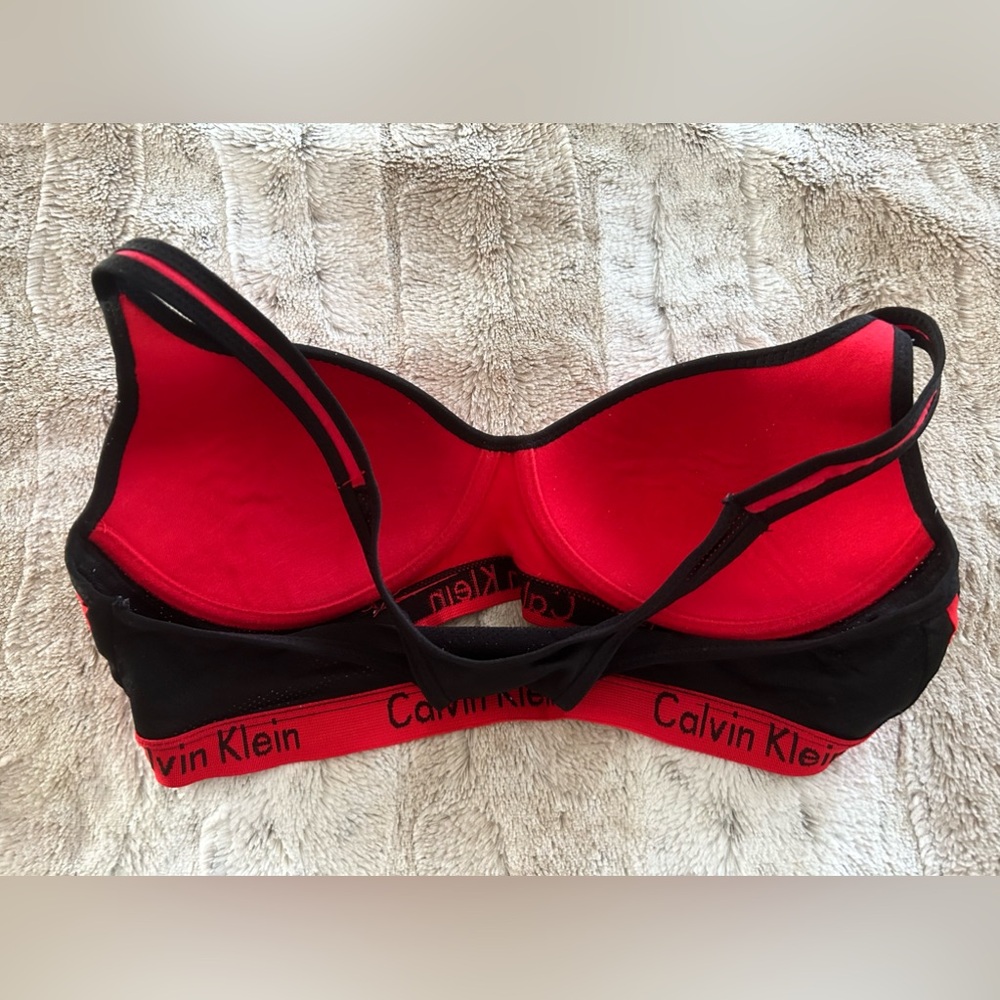 Calvin Klein Red & Black Racerback Bralette in women’s Sz 36B - Picture 6 of 6